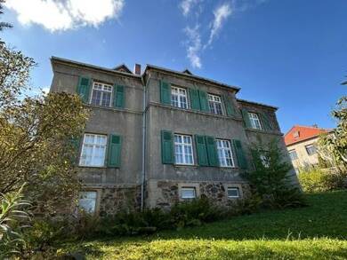 Villa zum Kauf 193.000 € 8 Zimmer 291 m² 1.649 m² Grundstück frei ab sofort Lunzenau Lunzenau 09328