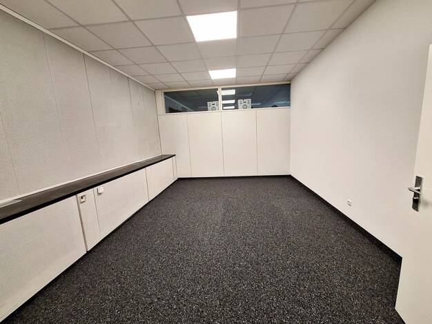 Lagerhalle zur Miete 10,20 € 20,9 m² Lagerfläche Brunhamstraße 21 Aubing-Lochhausen-Langwied München 81249