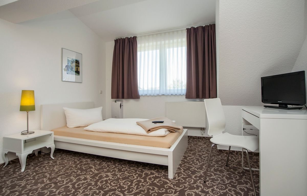 Hotel zum Kauf 594.650 € 8 Zimmer Walluf / Niederwalluf 65396