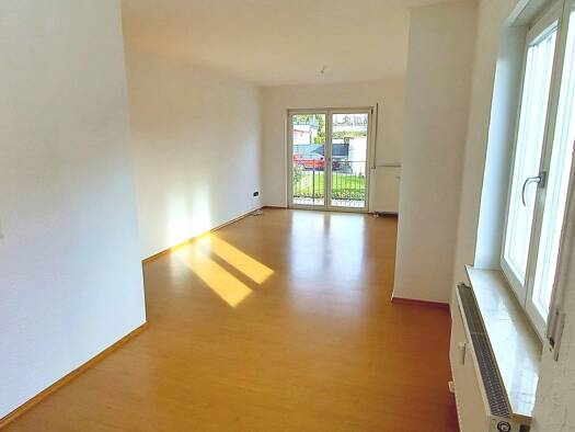Wohnung zur Miete 1.100 € 3 Zimmer 76,5 m² 2 Geschosse frei ab sofort Oberding Oberding 85445