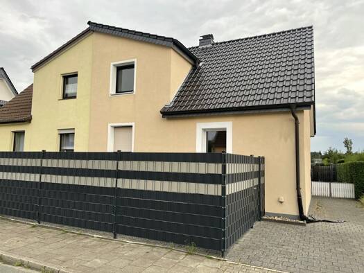 Doppelhaushälfte zur Miete 1.000 € 4,5 Zimmer 100 m² 150 m² Grundstück frei ab sofort Fledder Osnabrück 49084