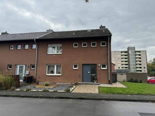 Einfamilienhaus zum Kauf 349.000 € 4 Zimmer 110 m² 462 m² Grundstück frei ab sofort Rheindahlen West 41179