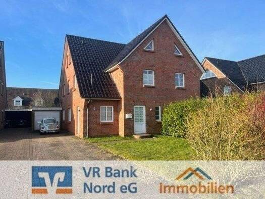 Doppelhaushälfte zum Kauf 298.000 € 5 Zimmer 136 m² 399 m² Grundstück Niebüll 25899