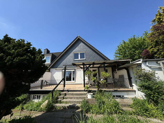 Einfamilienhaus zum Kauf provisionsfrei 695.000 € 9 Zimmer 220 m² 1.098 m² Grundstück Stockelsdorf Stockelsdorf 23617