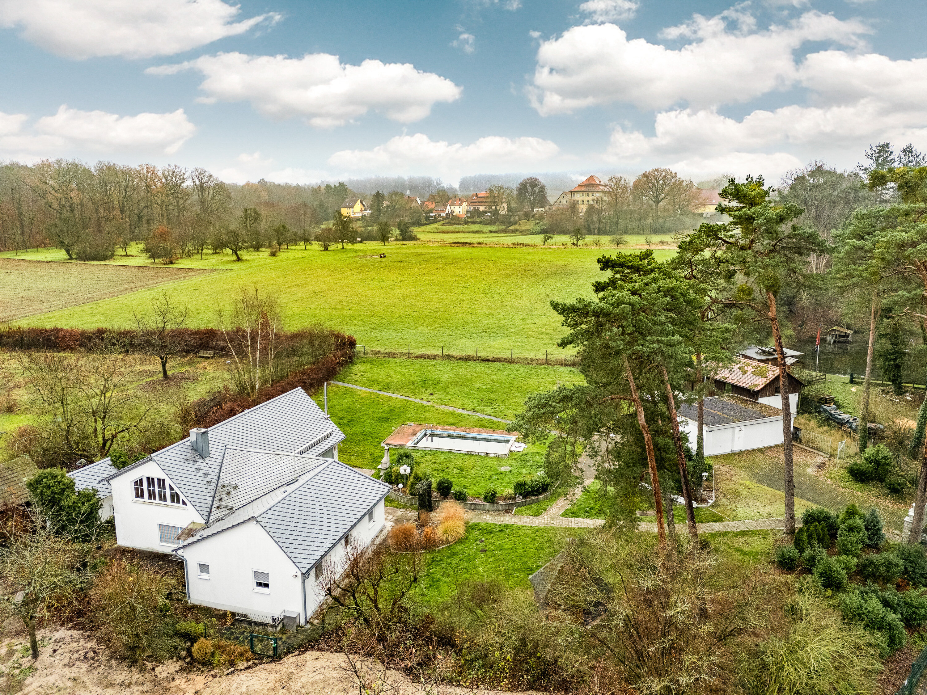 Grundstück zum Kauf 1.575.000 € 2.410 m²<br/>Grundstück Bräuningshof Langensendelbach 91094