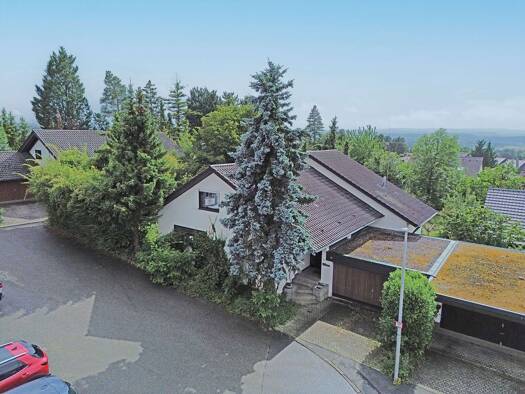 Einfamilienhaus zum Kauf 749.000 € 6,5 Zimmer 205 m² 597 m² Grundstück Talheim 74388