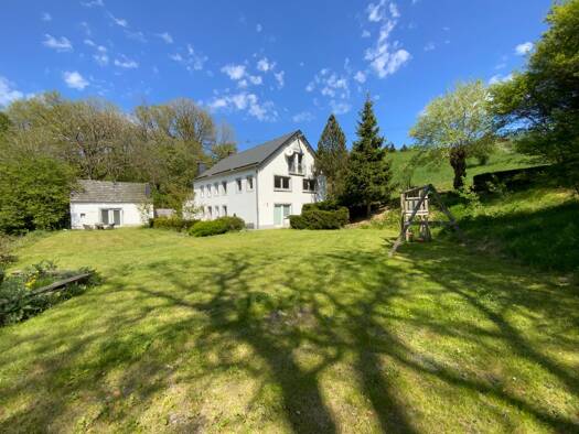 Einfamilienhaus zum Kauf 399.000 € 10 Zimmer 230 m² 14.789 m² Grundstück Muxerath 54673