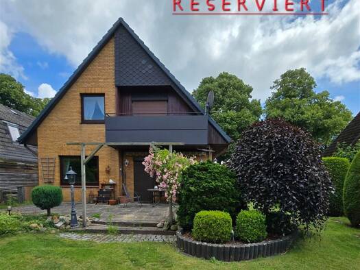 Einfamilienhaus zum Kauf 249.500 € 4 Zimmer 103 m² 522 m² Grundstück frei ab sofort Einfeld Neumünster 24536