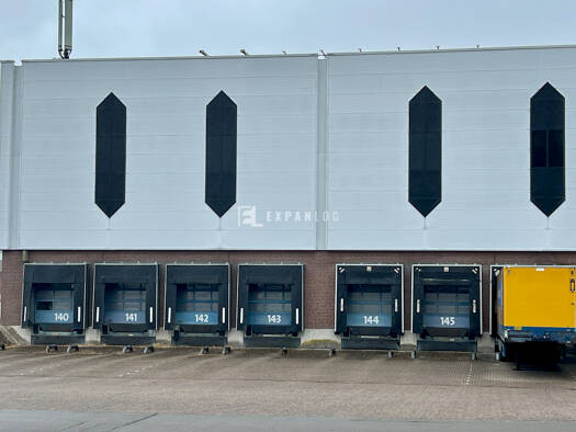 Lagerhalle zur Miete provisionsfrei 16.500 m² Lagerfläche teilbar ab 4.000 m² Wersten Düsseldorf 40591