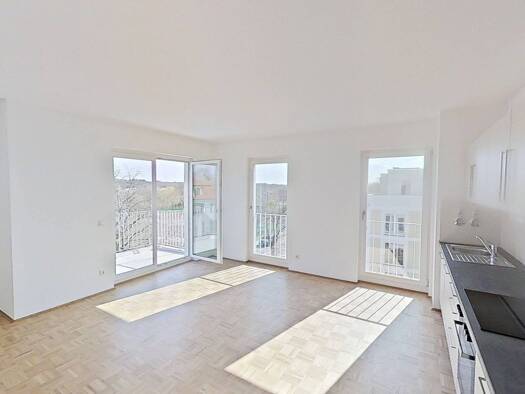 Wohnung zur Miete 1.227 € 4 Zimmer 90,9 m² 3. Geschoss frei ab 01.09.2026 Elisabethstraße 28 Strausberg Strausberg 15344
