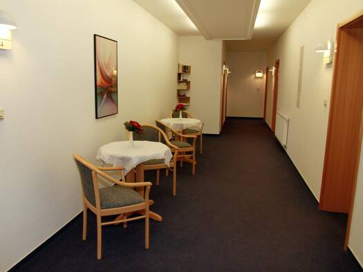 Gewerbeobjekt zum Kauf als Kapitalanlage geeignet 650.000 € 9 Zimmer 700 m² Hildburghausen Hildburghausen 98646