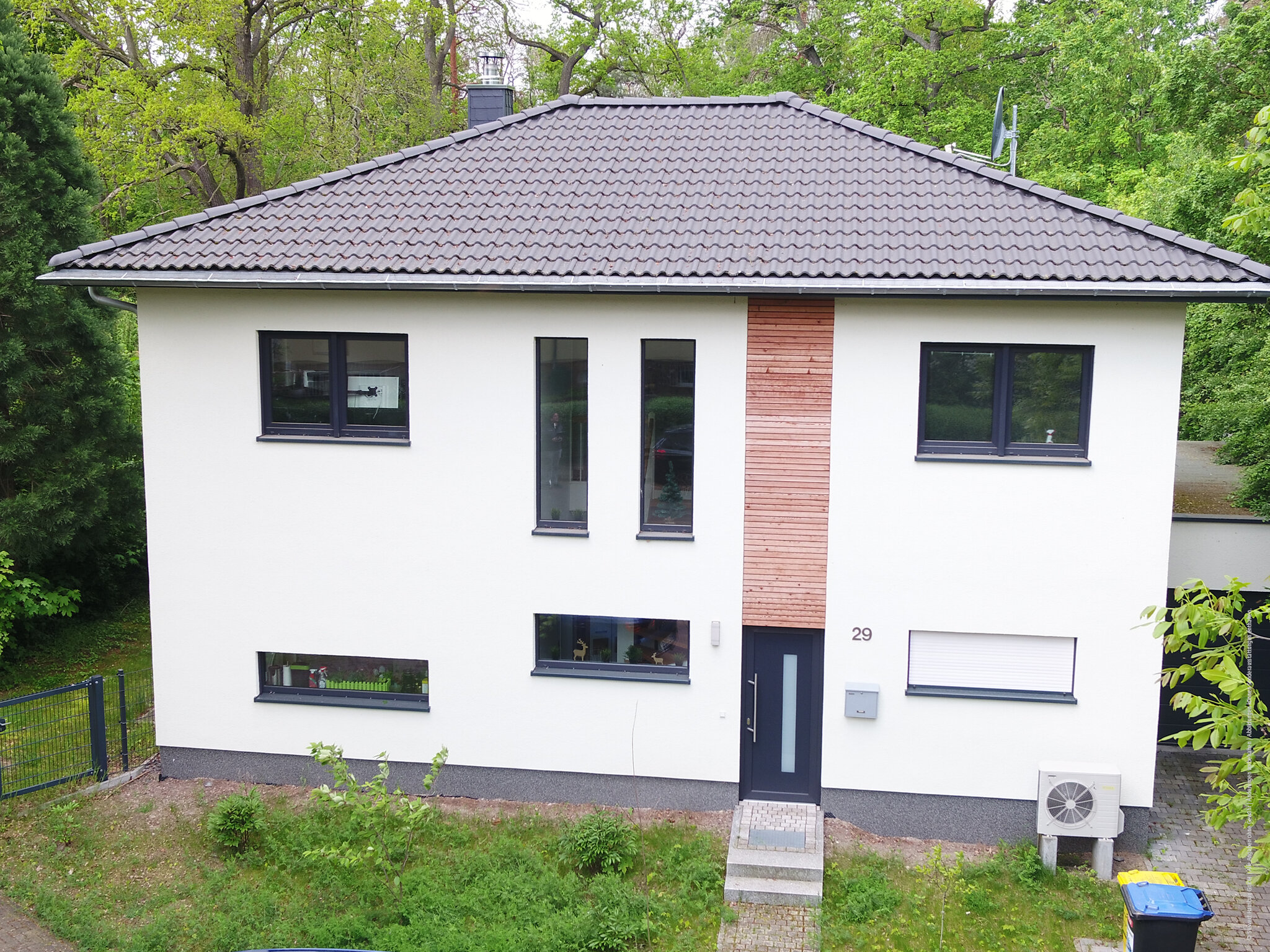 Villa zum Kauf provisionsfrei 552.000 € 6 Zimmer 162 m²<br/>Wohnfläche 640 m²<br/>Grundstück Zechenhausstraße Dölau Halle (Saale) 06120