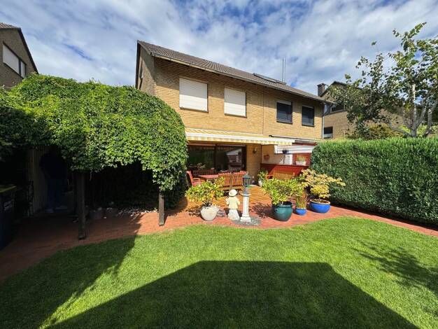 Doppelhaushälfte zum Kauf 339.500 € 6 Zimmer 125 m² 265 m² Grundstück Schloß Holte Schloß Holte-Stukenbrock 33758