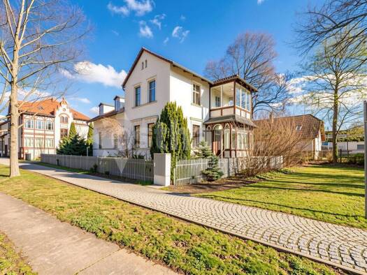 Mehrfamilienhaus zum Kauf 295.000 € 10 Zimmer 303 m² 781 m² Grundstück Quedlinburg 06484