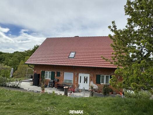 Einfamilienhaus zum Kauf 338.000 € 5,5 Zimmer 193 m² 1.500 m² Grundstück Klöch 8493
