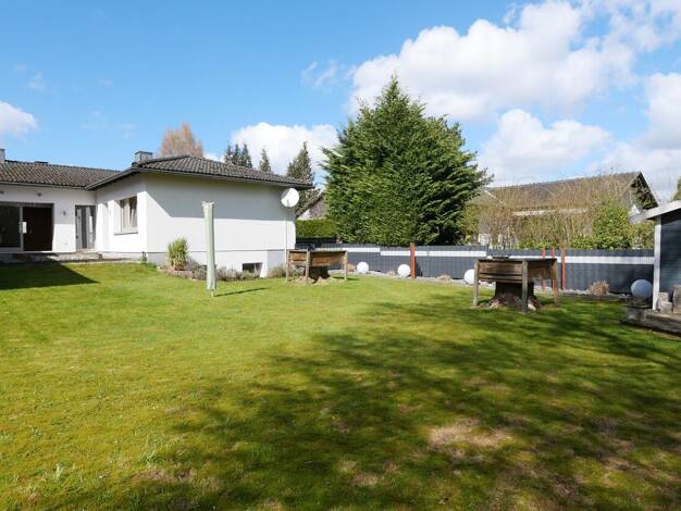 Bungalow zum Kauf 569.000 € 5 Zimmer 156,7 m² 596 m² Grundstück Kernstadt Paderborn 33098