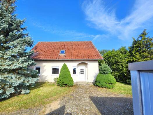 Einfamilienhaus zum Kauf 220.000 € 5 Zimmer 140 m² 1.120 m² Grundstück frei ab sofort Tangerhütte 39517
