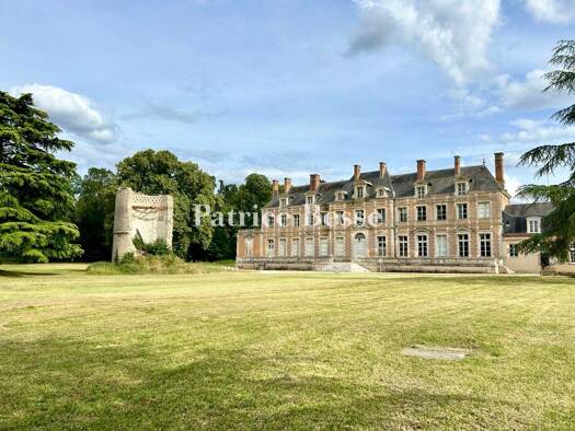 Land-/Forstwirtschaft zum Kauf 6.240.000 € 3.565.000 m² Grundstück Martroi-Cathédrale Orléans 45000