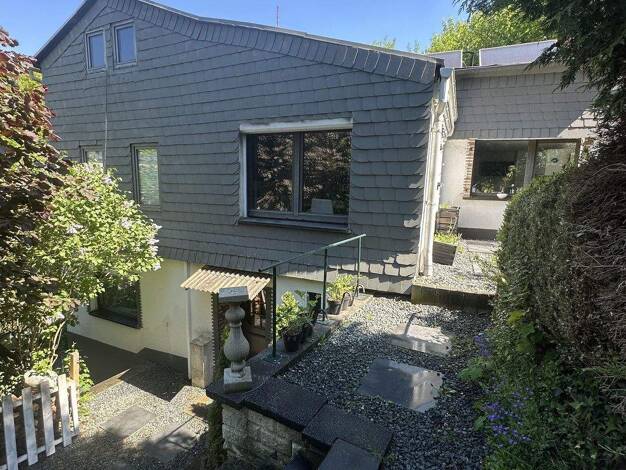 Einfamilienhaus zum Kauf 110.000 € 5 Zimmer 105 m² 754 m² Grundstück Greiz 07973