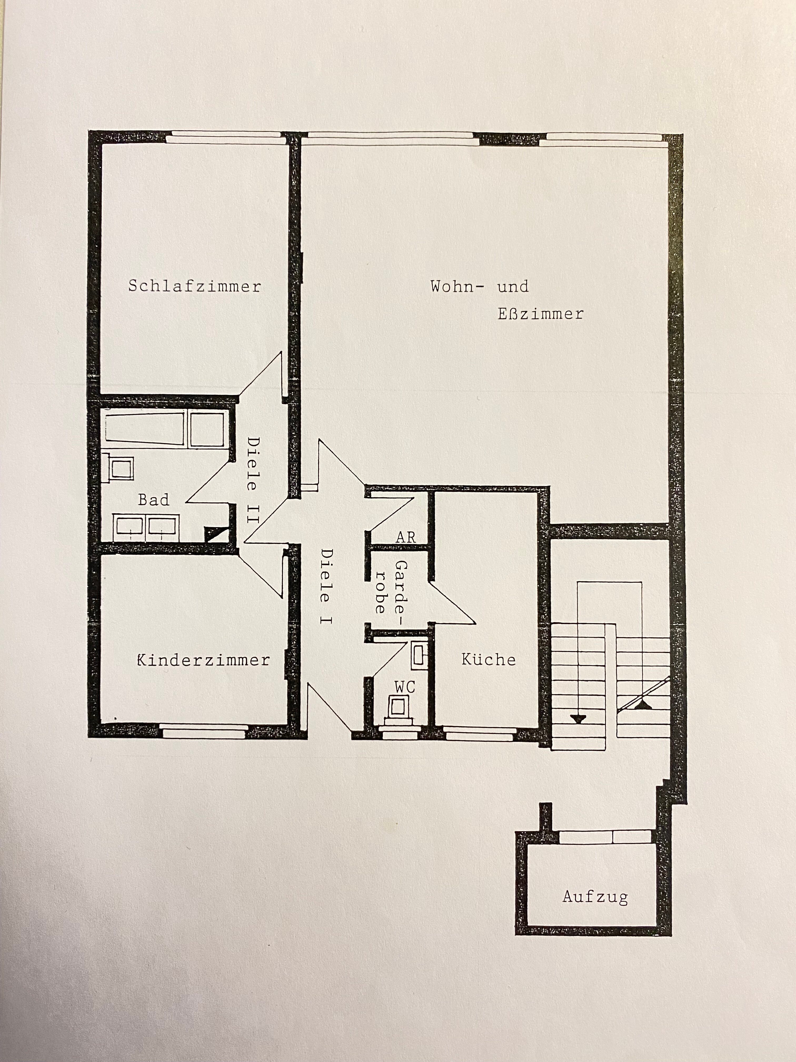 Wohnung zum Kauf 116.000 € 3,5 Zimmer 102,3 m²<br/>Wohnfläche 3.<br/>Geschoss ab sofort<br/>Verfügbarkeit Paul-Reusch-Straße 28 Altstadt - Mitte Oberhausen 46045