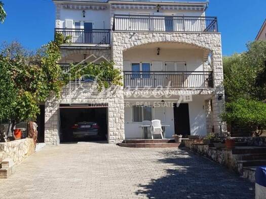 Einfamilienhaus zum Kauf 800.000 € 5 Zimmer 606 m² Okrug Donji 21223
