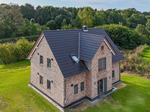 Haus zum Kauf 780.000 € 7 Zimmer 164 m² 753 m² Grundstück Pahlen 25794