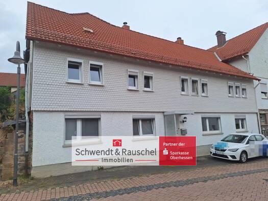 Einfamilienhaus zum Kauf 235.000 € 8 Zimmer 233 m² 1.978 m² Grundstück Frischborn Lauterbach 36341