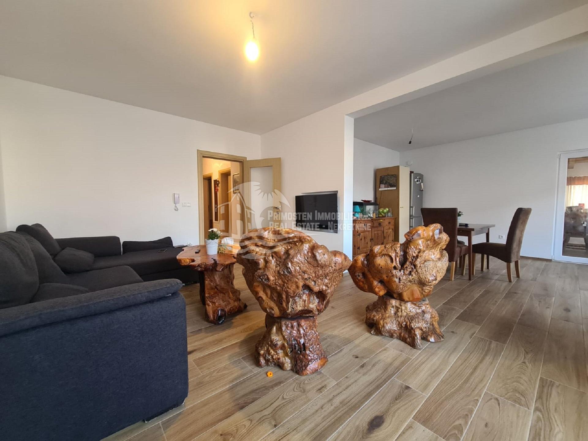 Apartment zum Kauf 335.000 € 4 Zimmer 135 m²<br/>Wohnfläche Okrug 21223