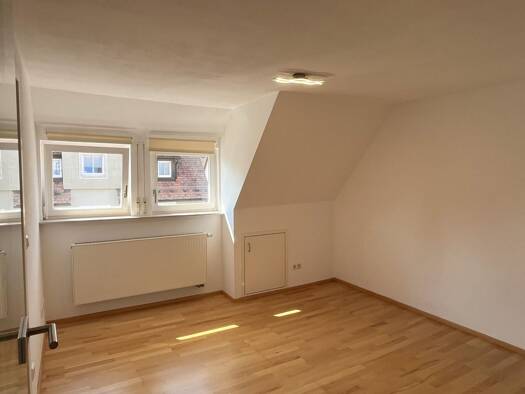 Wohnung zur Miete 375 € 2 Zimmer 40 m² 3. Geschoss frei ab 01.09.2026 Freudenstadt Freudenstadt 72250