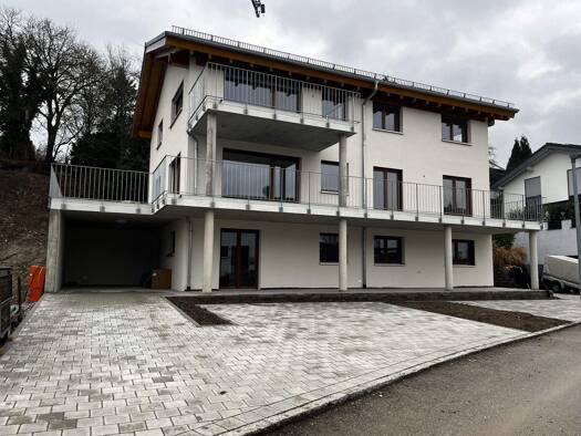 Wohnung zur Miete 1.650 € 4 Zimmer 106 m² frei ab sofort Im Stöckle  8 Singen 78224