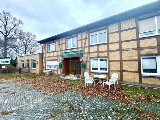 Hotel zum Kauf 395.000 € 15 Zimmer 743 m² Gastrofläche 2.385 m² Grundstück Uetze 31311