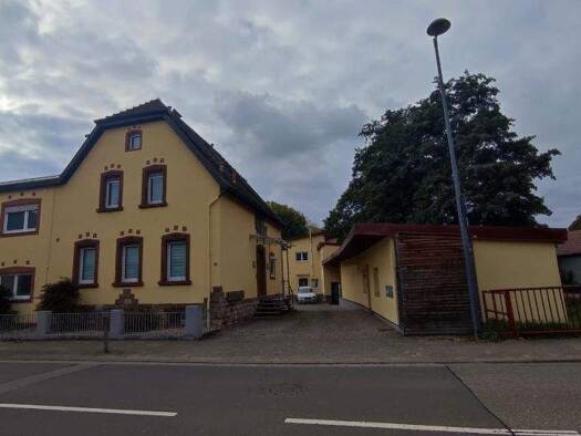Mehrfamilienhaus zum Kauf 1.190.000 € 22 Zimmer 470 m² 947 m² Grundstück Ingenheim Billigheim-Ingenheim 76831