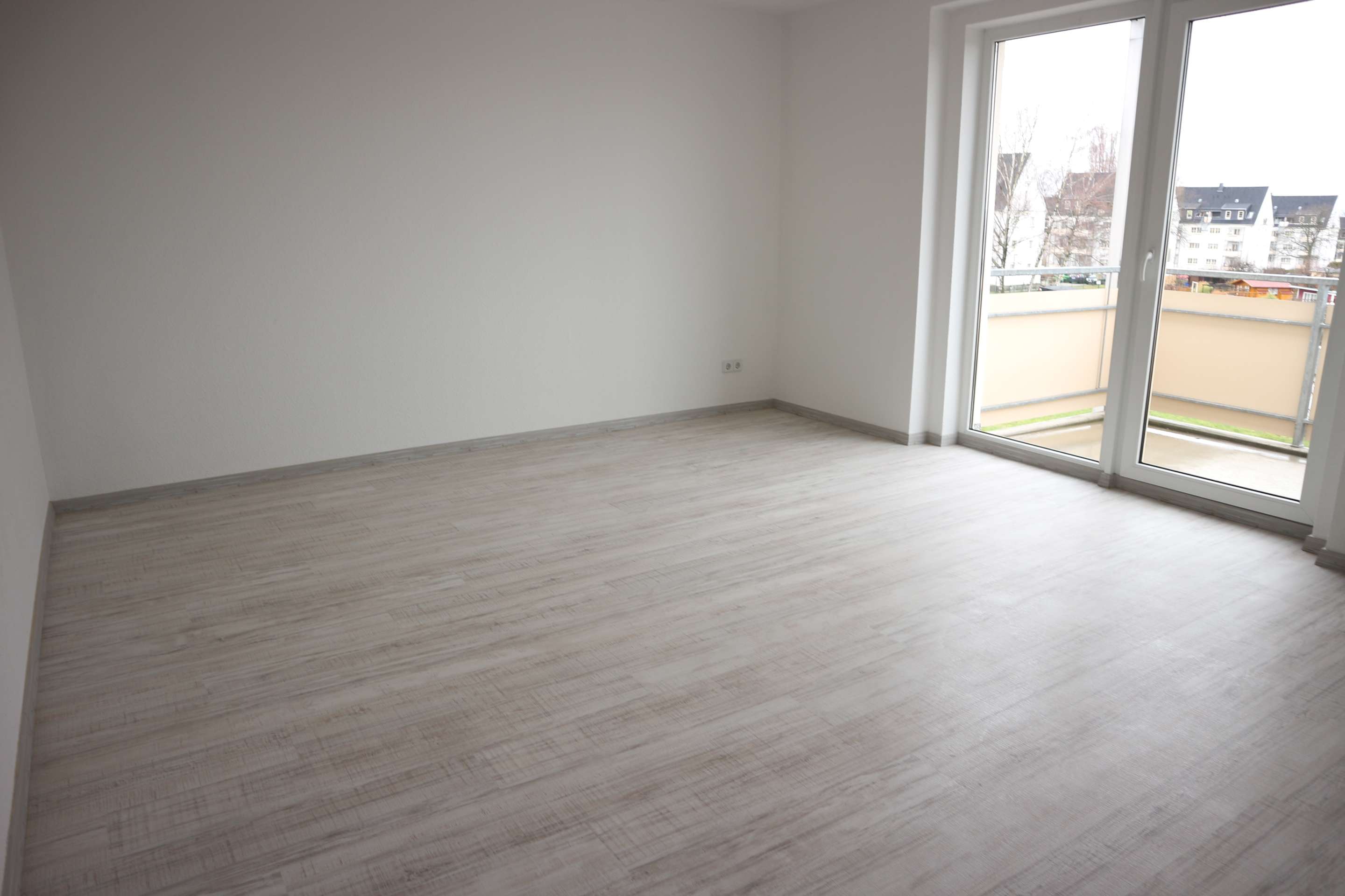 Wohnung zur Miete 364 € 2 Zimmer 59,7 m²<br/>Wohnfläche 2.<br/>Geschoss 01.02.2025<br/>Verfügbarkeit Sachsenring 23 Gablenz 244 Chemnitz 09127