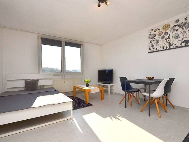 Wohnung zur Miete 695 € 1 Zimmer 30 m² 2. Geschoss frei ab sofort Lengfeld Würzburg 97076
