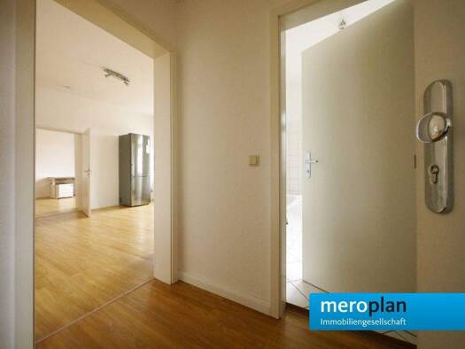 Wohnung zur Miete 555 € 2 Zimmer 63 m² 3. Geschoss frei ab 01.06.2026 Heinrich-Heine-Strasse 3 Altstadt Weimar 99423