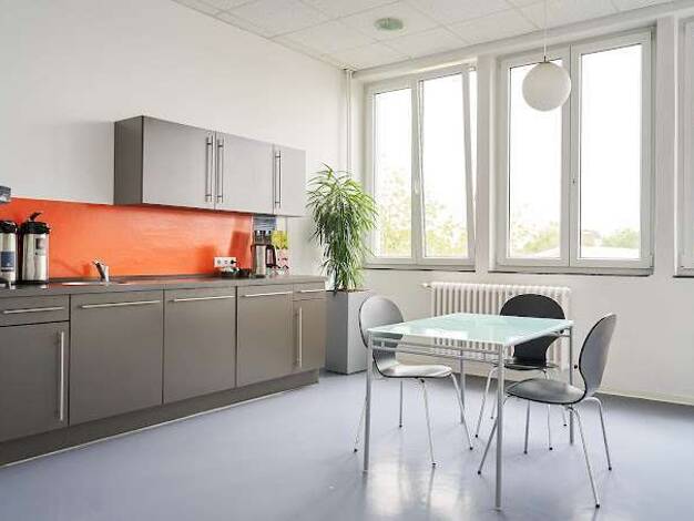 Bürofläche zur Miete provisionsfrei 130 m² Bürofläche teilbar ab 7 m² Großbeerenstraße 2-10 Mariendorf Berlin 12107