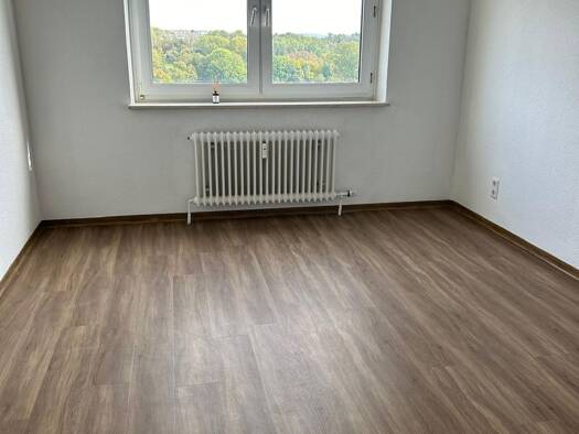 Wohnung zur Miete 1.050 € 3 Zimmer 77 m² 10. Geschoss frei ab sofort Schillerstraße 11 Bischofsheim Maintal 63477