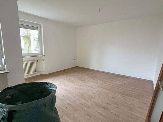 Wohnung zur Miete 410 € 2 Zimmer 54,6 m² EG frei ab 15.12.2025 Weißenburg Weißenburg in Bayern 91781