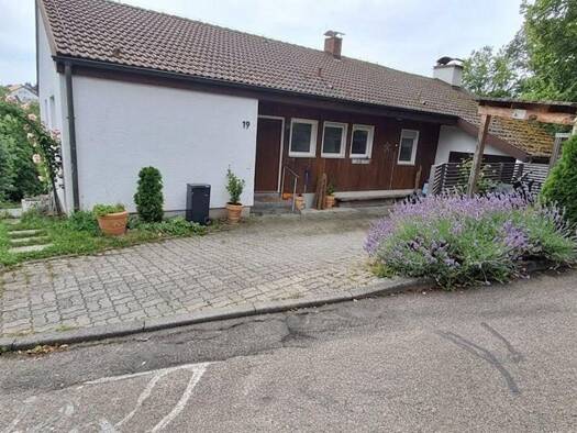 Einfamilienhaus zum Kauf provisionsfrei 499.000 € 7 Zimmer 192 m² 1.210 m² Grundstück Am Hirtenbuckel 19 Sirchingen Bad Urach 72574