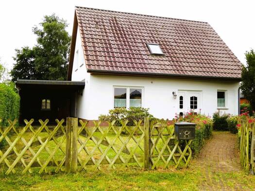 Einfamilienhaus zum Kauf 260.000 € 4 Zimmer 112 m² 1.015 m² Grundstück Möllin Gadebusch 19205
