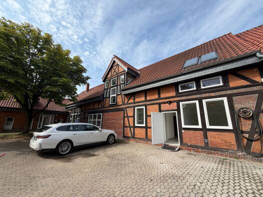 Wohnung zur Miete 1.100 € 3 Zimmer 123 m² Dedenhausen Uetze 31311