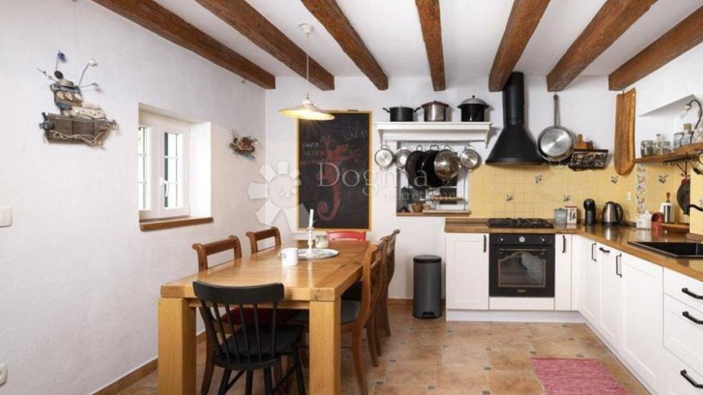 Haus zum Kauf 455.000 € 5 Zimmer 185 m² Iz - Rava