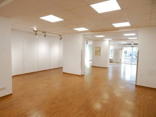 Laden zur Miete 1.200 € 142,5 m² Verkaufsfläche Hauptstraße 30 Freilassing Freilassing 83395