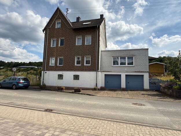 Einfamilienhaus zum Kauf 269.000 € 7 Zimmer 180 m² 684 m² Grundstück Herdorf 57562