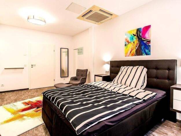 WG-Zimmer zur Miete Wohnen auf Zeit 500 € 23 m² 3. Geschoss frei ab sofort Taunusstraße 00 3.OGre Bahnhofsviertel Frankfurt am Main 60329