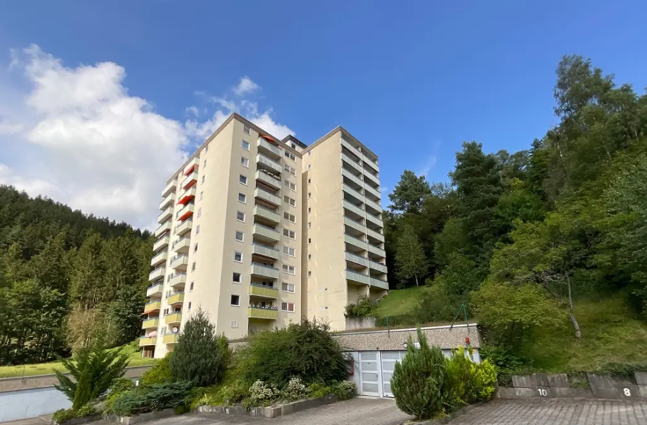 Wohnung zur Miete 600 € 2 Zimmer 67 m²<br/>Wohnfläche 5.<br/>Geschoss 01.02.2025<br/>Verfügbarkeit Im Vogelsang 3 Baiersbronn Baiersbronn 72270