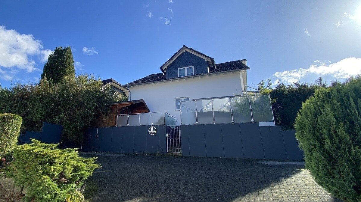 Doppelhaushälfte zum Kauf 259.000 € 4 Zimmer 120,2 m²<br/>Wohnfläche 237 m²<br/>Grundstück Plettenberg Plettenberg 58840