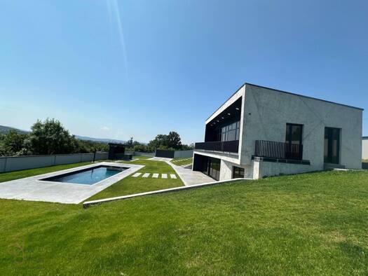 Einfamilienhaus zum Kauf 550.000 € 5 Zimmer 180 m² 1.350 m² Grundstück Rogaca (Sopot) 11453