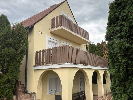 Einfamilienhaus zum Kauf 278.500 € 3,5 Zimmer 125 m² 930 m² Grundstück Vonyarcvashegy 8314