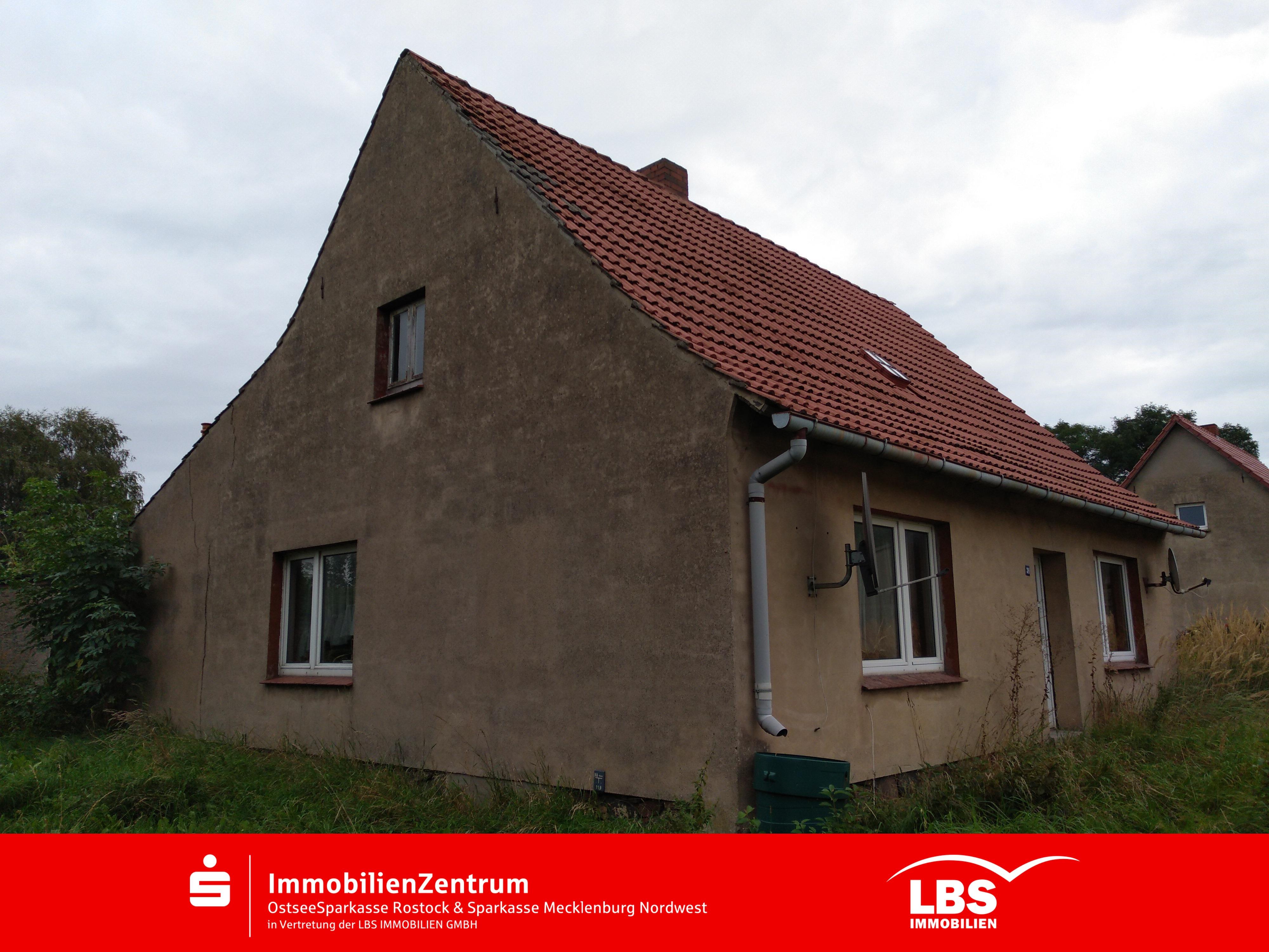 Einfamilienhaus zum Kauf 45.000 € 4 Zimmer 95 m²<br/>Wohnfläche 2.386 m²<br/>Grundstück Niendorf Teterow 17166